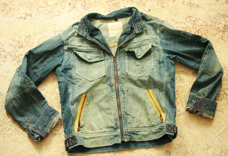 Clothes/jean jacket.jpg